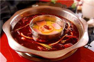 麻辣火鍋技術(shù)培訓(xùn)學(xué)校怎么選？經(jīng)營(yíng)方式業(yè)不斷創(chuàng)新