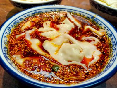 紅油干拌抄手技術(shù)培訓(xùn)機(jī)構(gòu)哪里好？成都餐飲培訓(xùn)學(xué)校