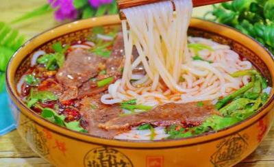小吃培訓(xùn)在哪里學(xué)最好？學(xué)習(xí)羊肉粉技術(shù)培訓(xùn)