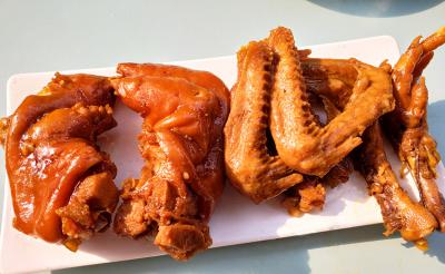 小吃培訓(xùn)價(jià)目表，學(xué)習(xí)涼鹵技術(shù)培訓(xùn)好多錢？