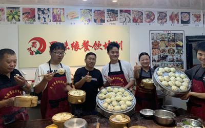 想學(xué)包子早餐技術(shù)哪里可以學(xué)？